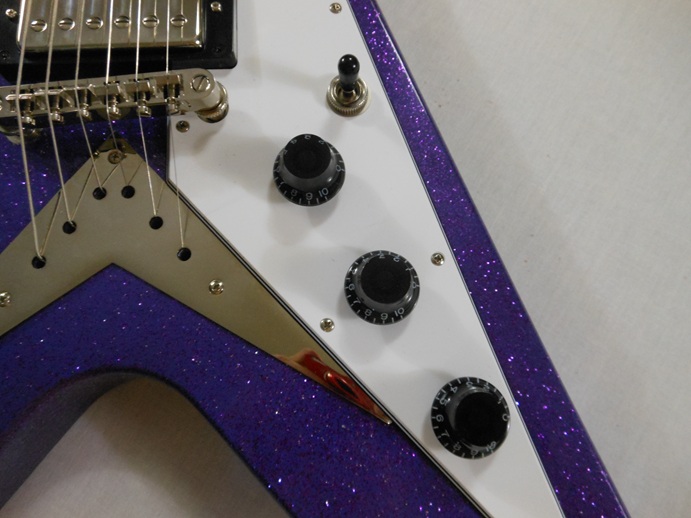 Exclusive Flying V Picture 15